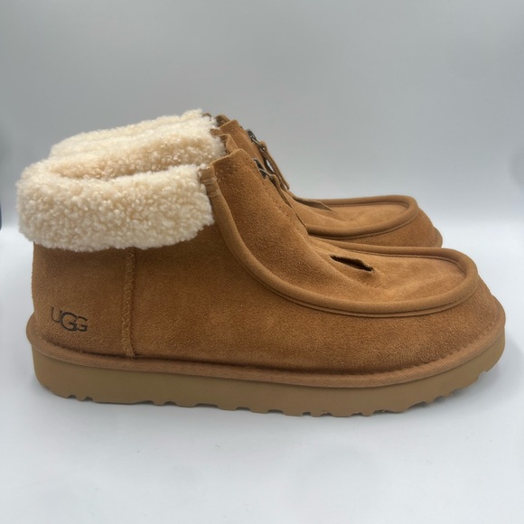 Ugg Funkarra Boots - Picture 2 of 15